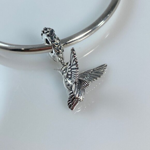 Hummingbird Dangle Charm - Picture 4 of 8